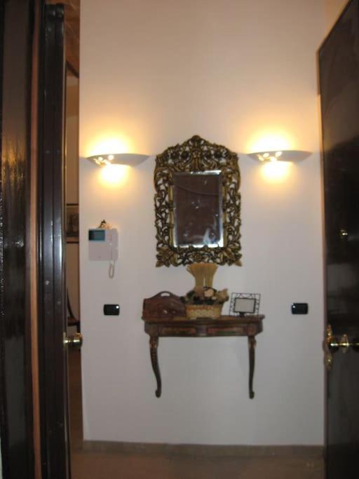 Vivilo Collection - Opera Teather Apartment - Very Central Róma Kültér fotó