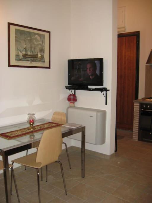 Vivilo Collection - Opera Teather Apartment - Very Central Róma Kültér fotó